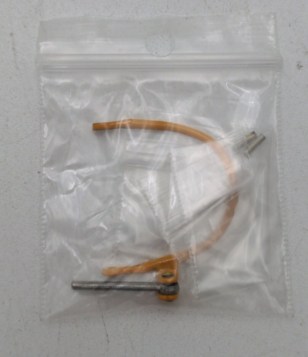 Steel City SS693 1:50 Caterpillar Front Bail Assembly - NZG 127
