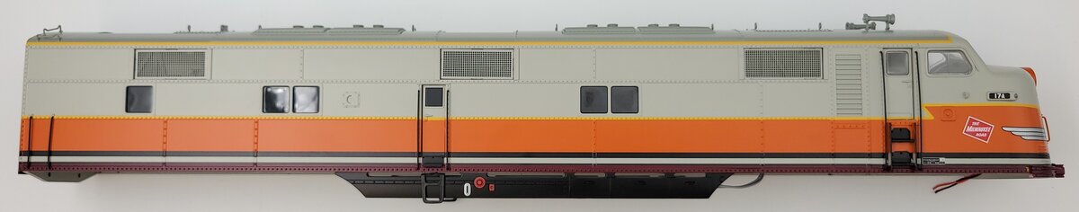 Lionel 82777-2 Milwaukee E7 Diesel Locomotive Body Shell #17A