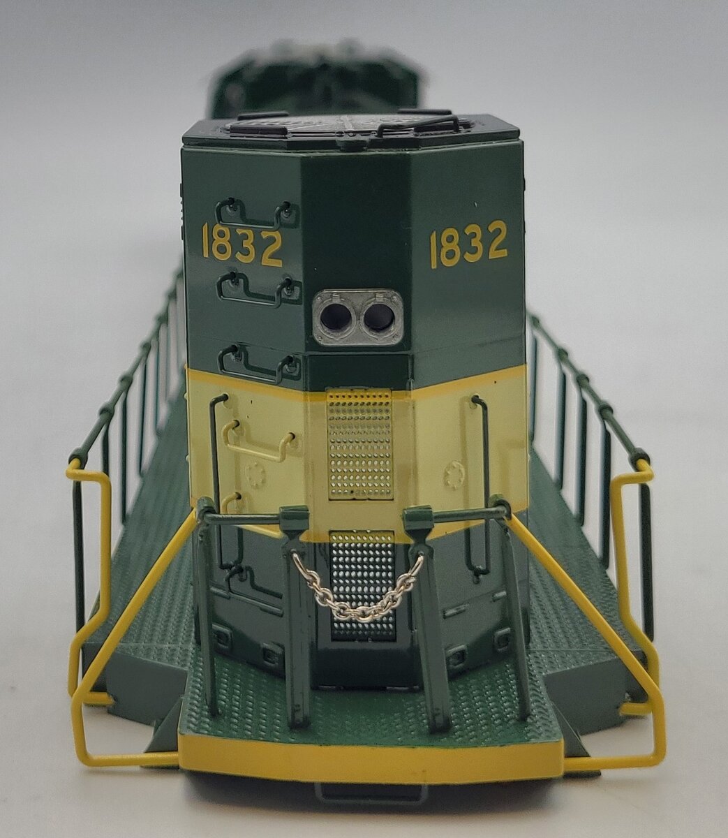 Lionel 39625-2 Erie NS Heritage SD70ACE Diesel Locomotive Body Shell #1832