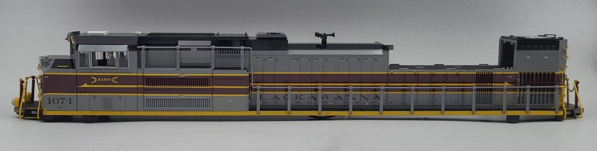 Lionel 39595-2 Lackawanna NS Heritage SD70ACE Diesel Locomotive Body Shell #1074