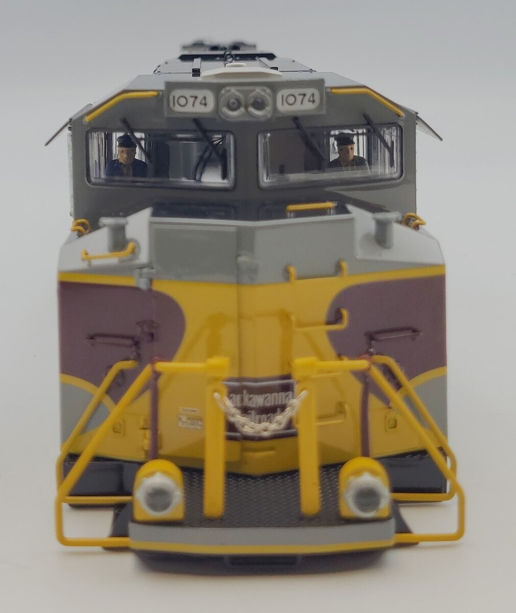 Lionel 39595-2 Lackawanna NS Heritage SD70ACE Diesel Locomotive Body Shell #1074