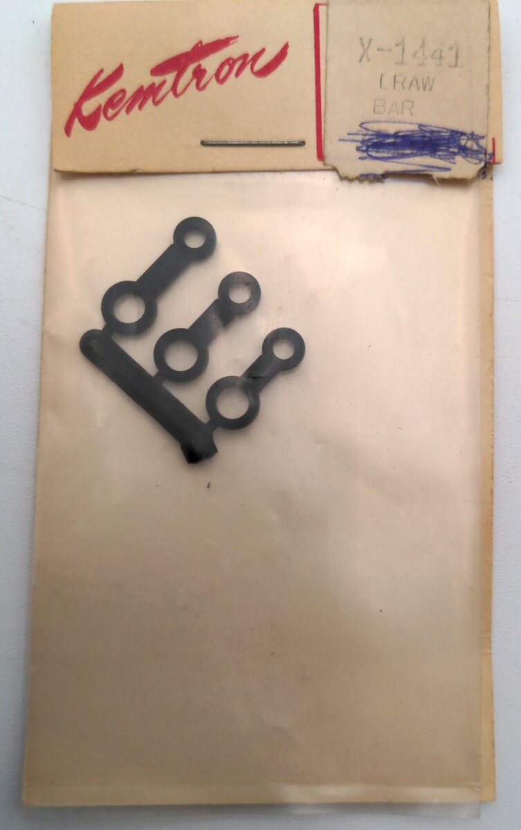 Kemtron X1441 HO Scale Draw Bars (3)