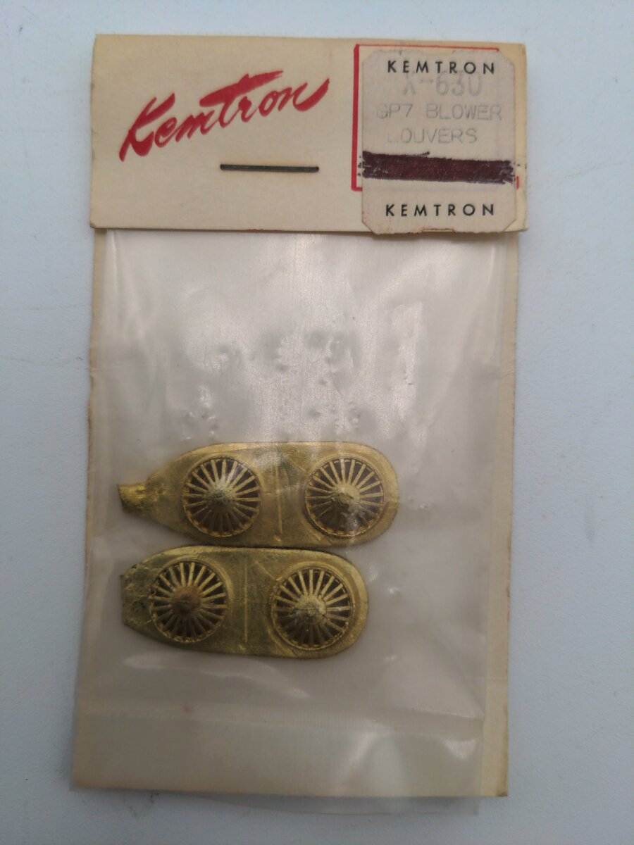 Kemtron A630 HO Scale GP7 Blower Louvers (4)
