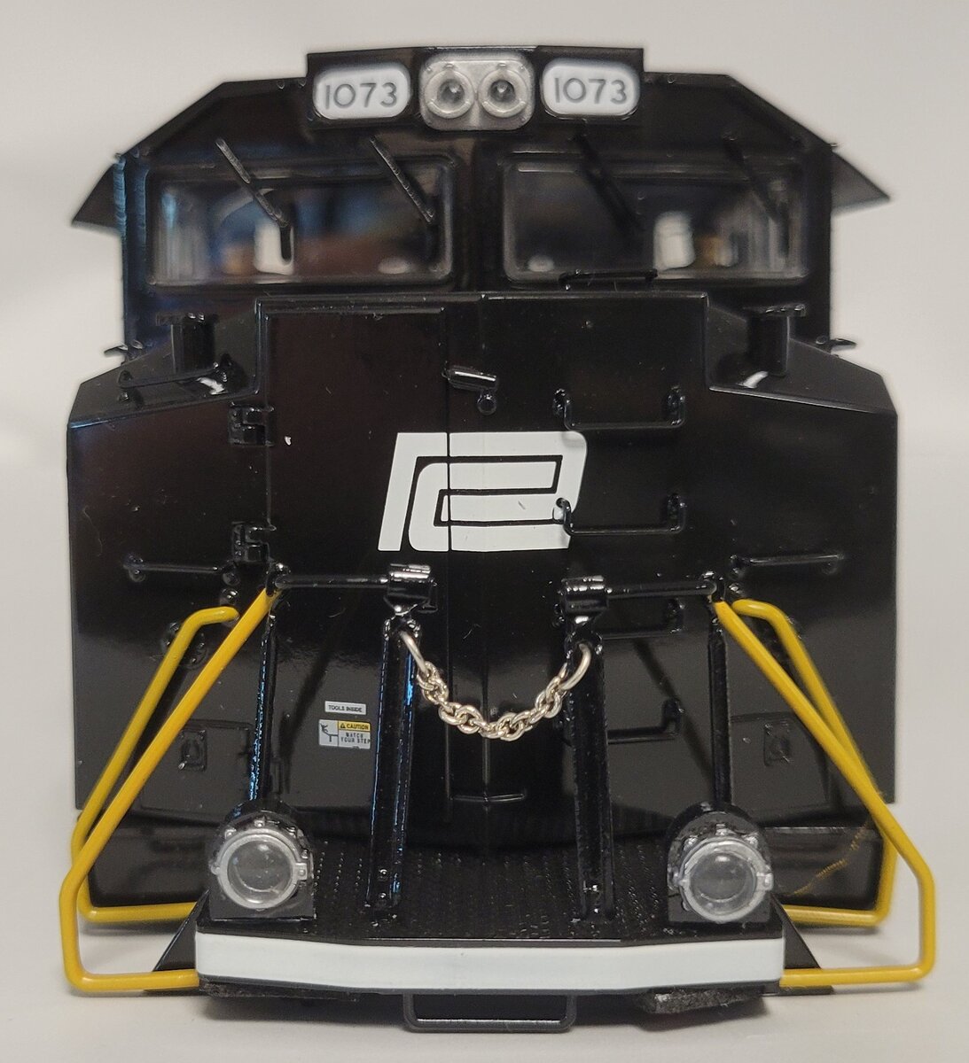 Lionel 39645-2 SD-70 Penn Central NS Heritage Legacy SD70ACe Diesel Shell #1073