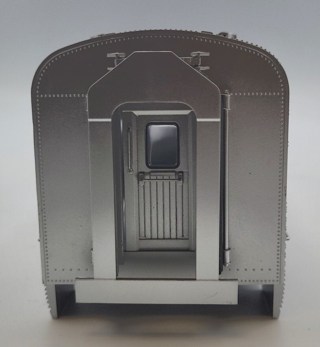 Lionel 82567-2 Rock Island 21" Streamlined Baggage Car Body Shell #852