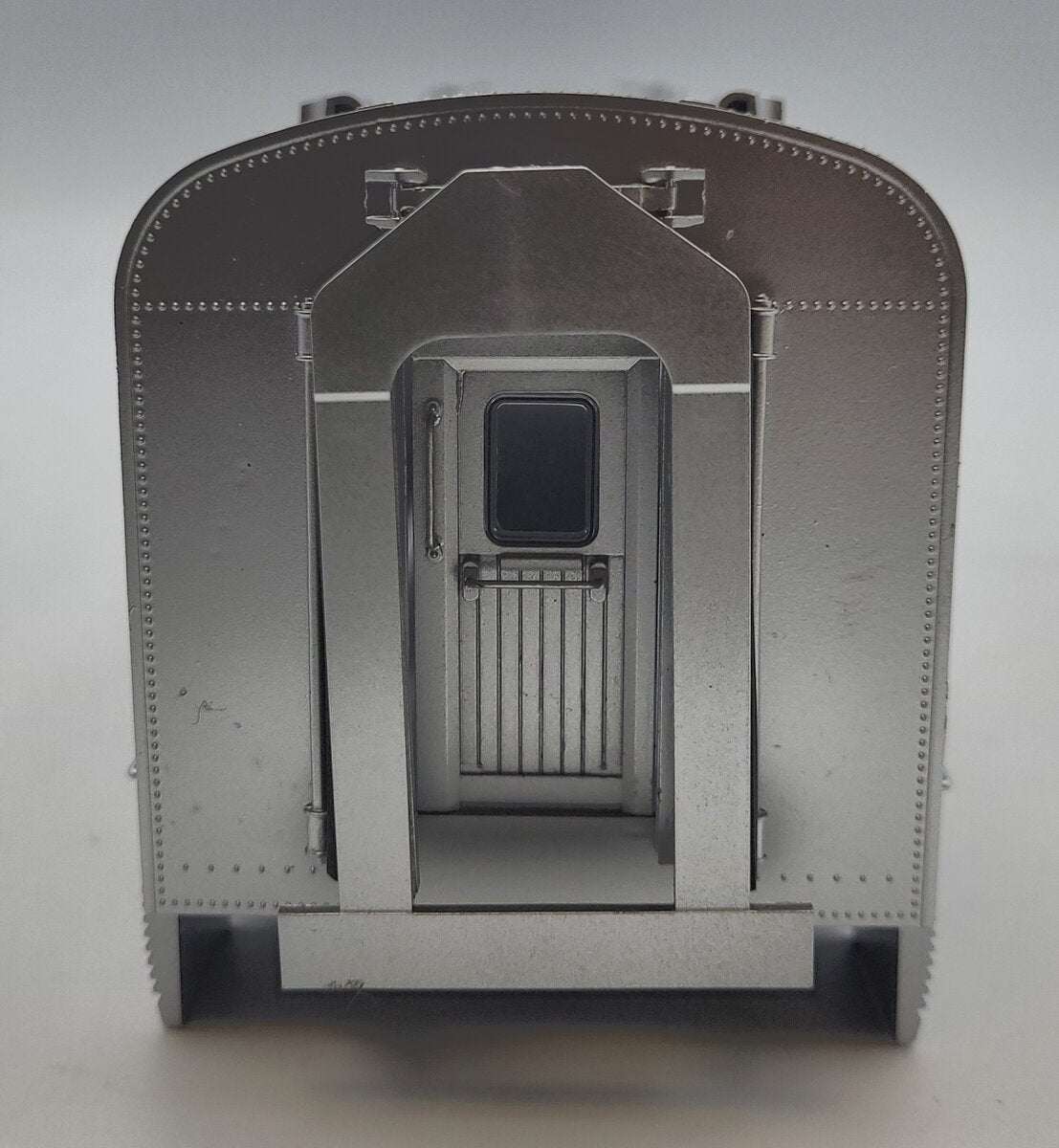 Lionel 82567-2 Rock Island 21" Streamlined Baggage Car Body Shell #852