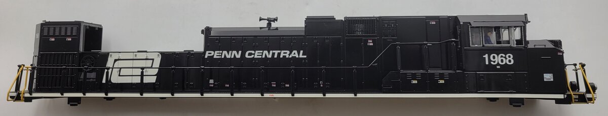 Lionel 39646-2 SD-70 Penn Central NS Heritage Legacy SD70ACe Diesel Shell #1968
