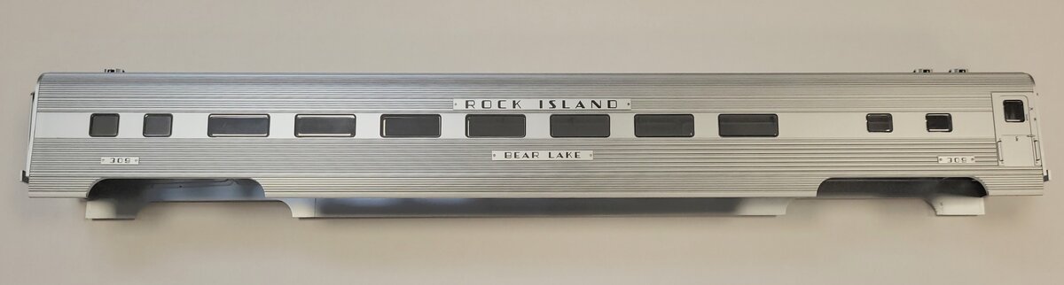Lionel 82573-2 Rock Island 21" Passenger Coach Car Body Shell #309