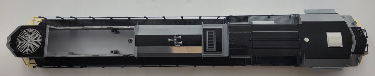 Lionel 39643-2 Wabash NS Heritage SD70ACE Diesel Locomotive Shell #1877