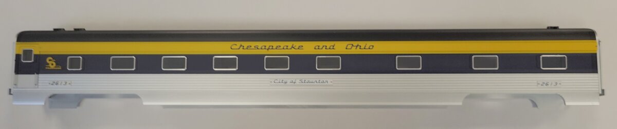 Lionel 82585-2 Chesapeake & Ohio Streamlined Pullman Passenger Car Shell #2613