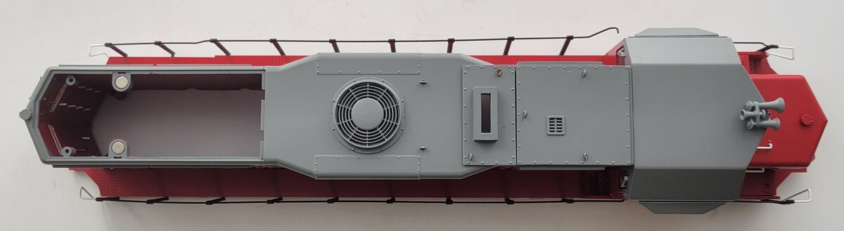 Lionel 38783-2 GP-35 Burlington CB&Q GP-35 Diesel Locomotive Shell #996