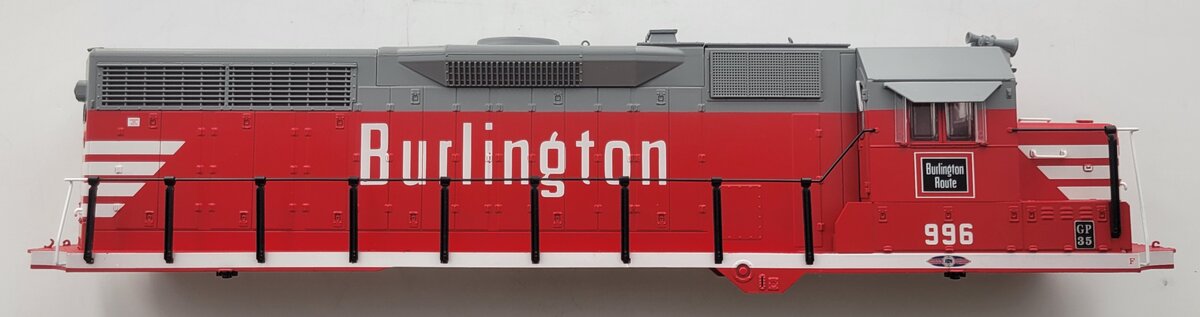 Lionel 38783-2 GP-35 Burlington CB&Q GP-35 Diesel Locomotive Shell #996