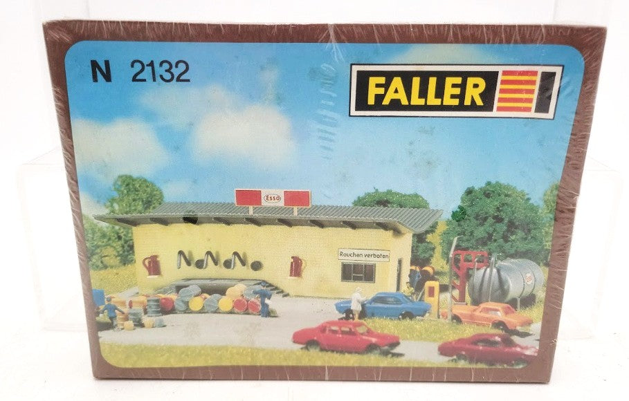 Faller 2132 N Scale ESSO Gas Station Plastic Building Kit