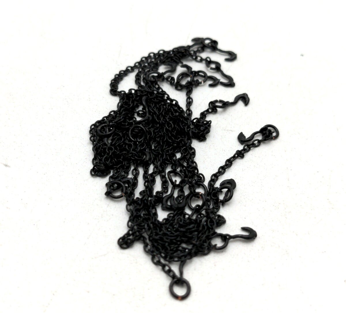 Evot EV03-TD-87-K 1:87 Tie Down Chains w/Hooks (Set of 9) - Black