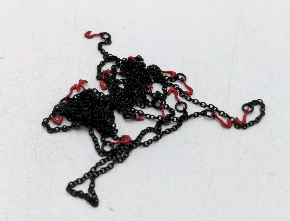 Evot EV03-TD-87-R 1:87 Tie Down Chains w/Hooks (Set of 9) - Red