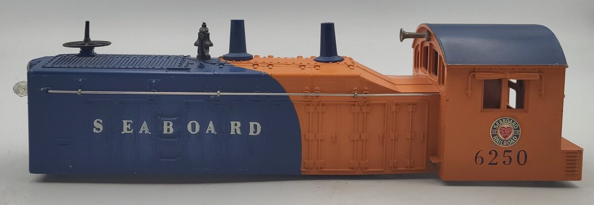 Lionel 18582-7 Seaboard NW-2 Diesel Switcher Locomotive Body Shell #6250