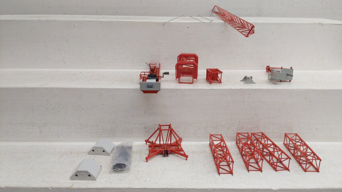 Conrad 7534 1:87 Scale Diecast MAN Wolffkran Tower Crane VG/Box