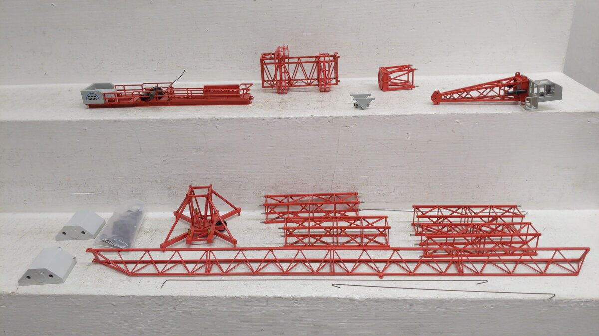 Conrad 7534 1:87 Scale Diecast MAN Wolffkran Tower Crane VG/Box