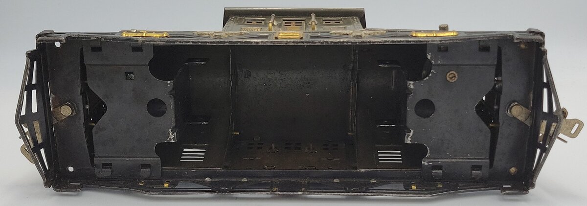 Lionel 10-6 Standard Olive Green Electric Shell w/ Brass Trim, Inserts & Frame