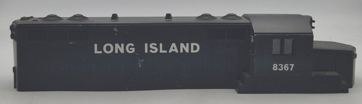 Lionel 8367-2 Long Island GP20 Unpowered Diesel Locomotive Body Shell #8367