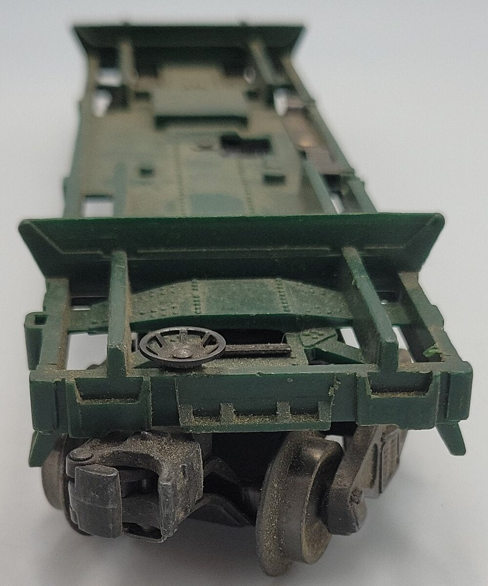 Lionel 3362-3 Helium Tank Unloading Car Frame with Trigger Assembly and Trucks
