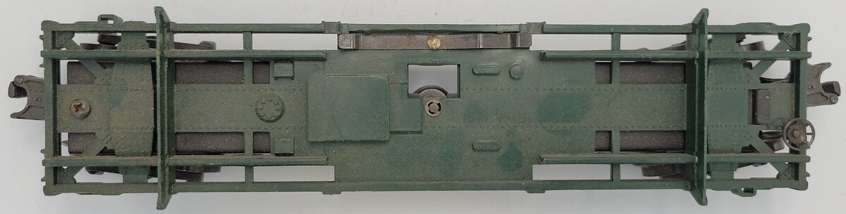 Lionel 3362-3 Helium Tank Unloading Car Frame with Trigger Assembly and Trucks