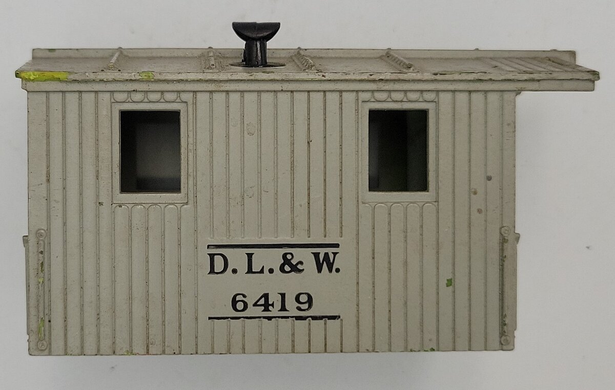 Lionel 2419-9  O Gauge D.L.&W. Gray Cab Assembly with Smoke Stack #6419