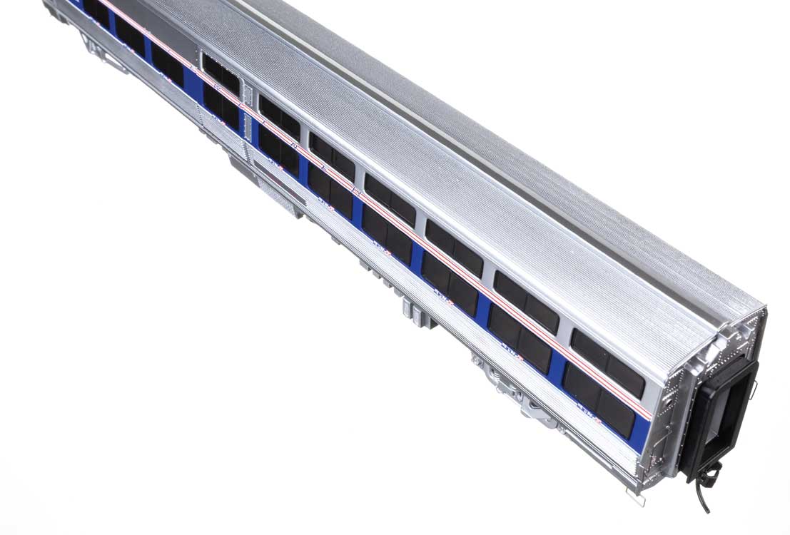 Walthers 920-11310 HO Amtrak Sylvan View Ph. IV 85' Viewliner I Sleeper #62044