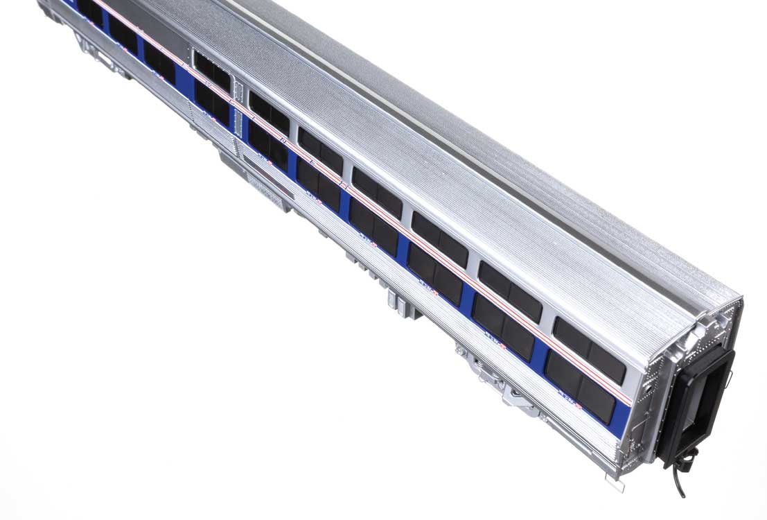 Walthers 920-11309 HO Amtrak Morning View Ph. IV 85' Viewliner I Sleeper #62021