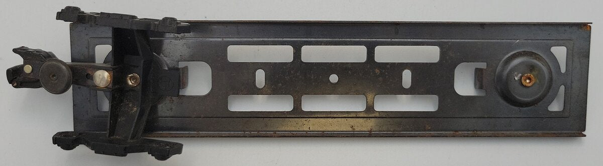 Lionel 6465-6 O Gauge Two Dome Tank Car Frame w/ Operating Coupler Truck