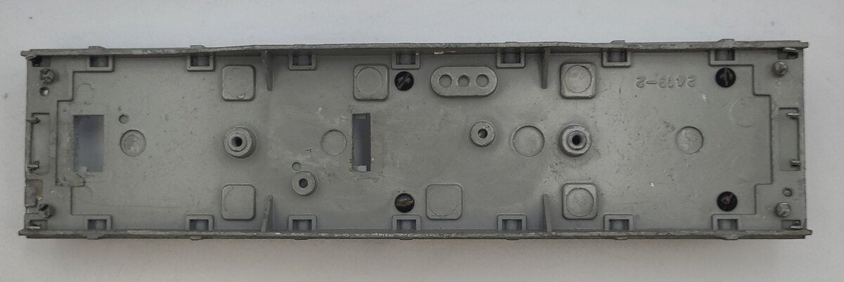 Lionel 2419-2 O Gauge Diecast Gray Wrecking Caboose Frame w/ Tool Boxes & Rails