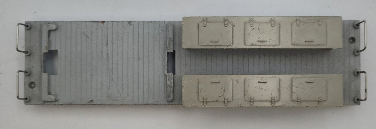 Lionel 2419-2 O Gauge Diecast Gray Wrecking Caboose Frame w/ Tool Boxes & Rails