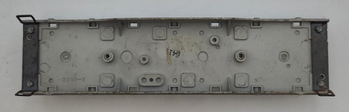 Lionel 6411-2 Diecast Gray Lionel Lines Flat Car Frame w/ Hand Rails & 3 Steps