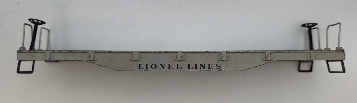 Lionel 6411-2 Diecast Gray Lionel Lines Flat Car Frame w/ Hand Rails & 3 Steps