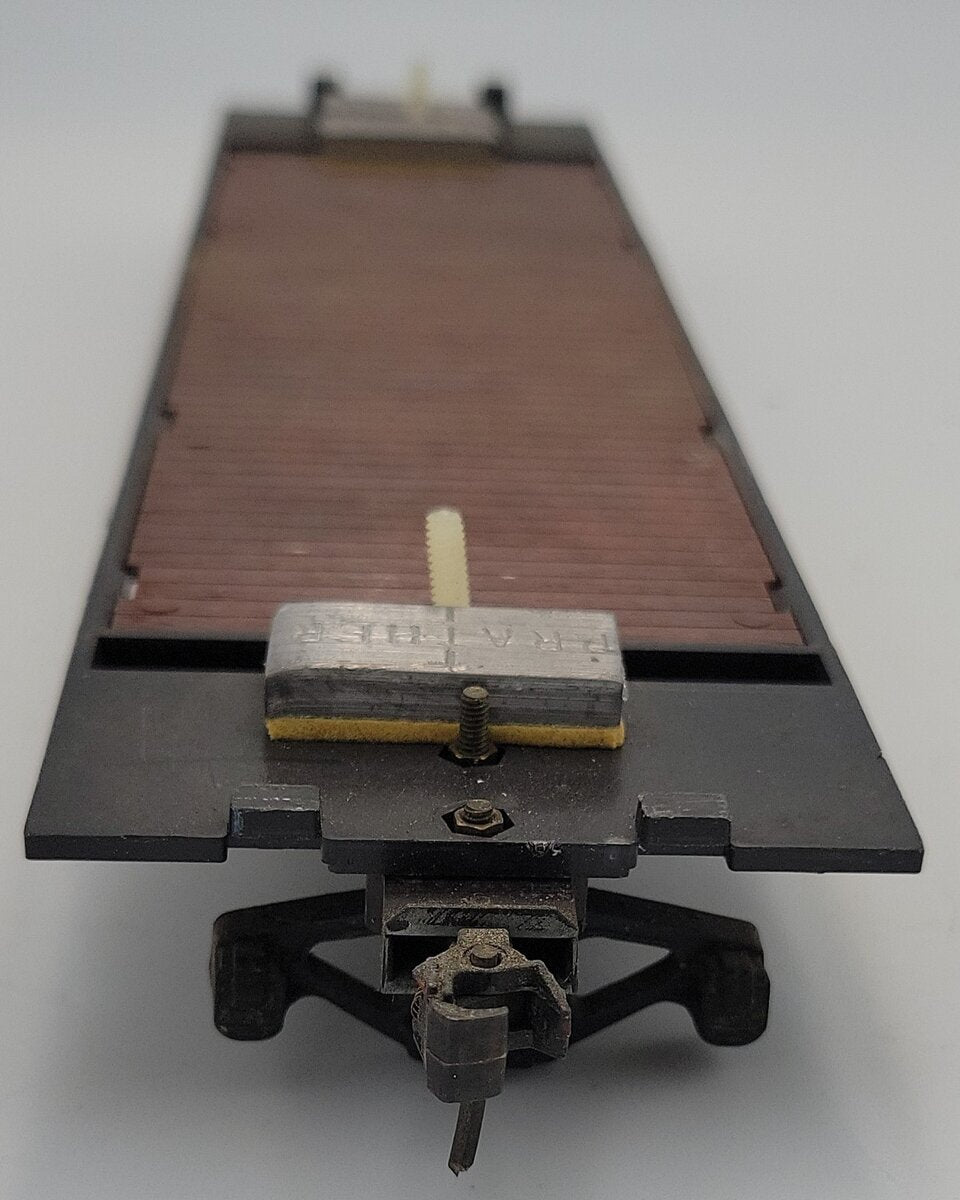 Atlas 49417-2 O Gauge UP Cattle Car Bottom Frame w/ One Operating Coupler Truck