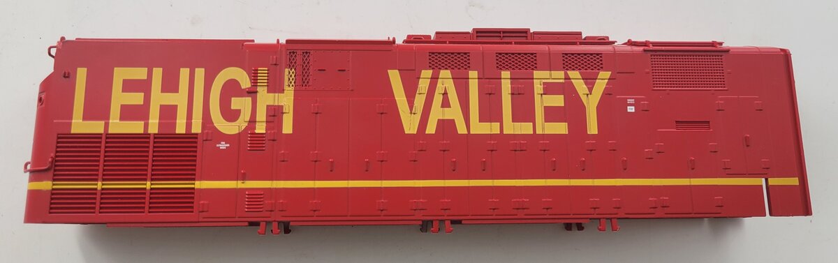 Lionel 18589-7 C-420 Lehigh Valley Diesel Locomotive Body Shell #409
