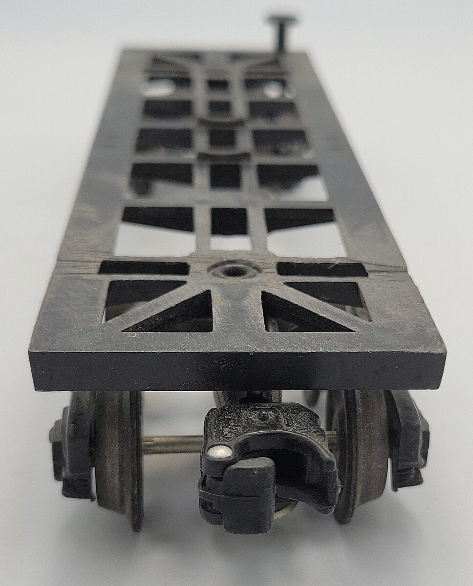 Lionel 27781-58 O Plastic Tank Car Frame w/ Operating Coupler Trucks