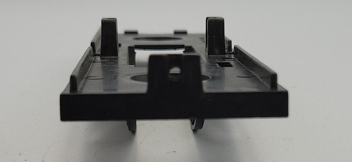 Lionel 8302-T03 O Gauge Mechanical Tender Frame without Wheel