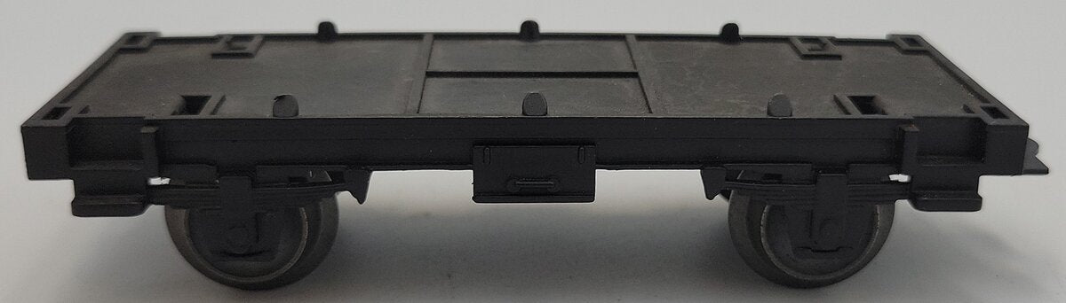 Lionel 9067-10 O Gauge Black Plastic Gullane Frame w/ Wheels & Coupler
