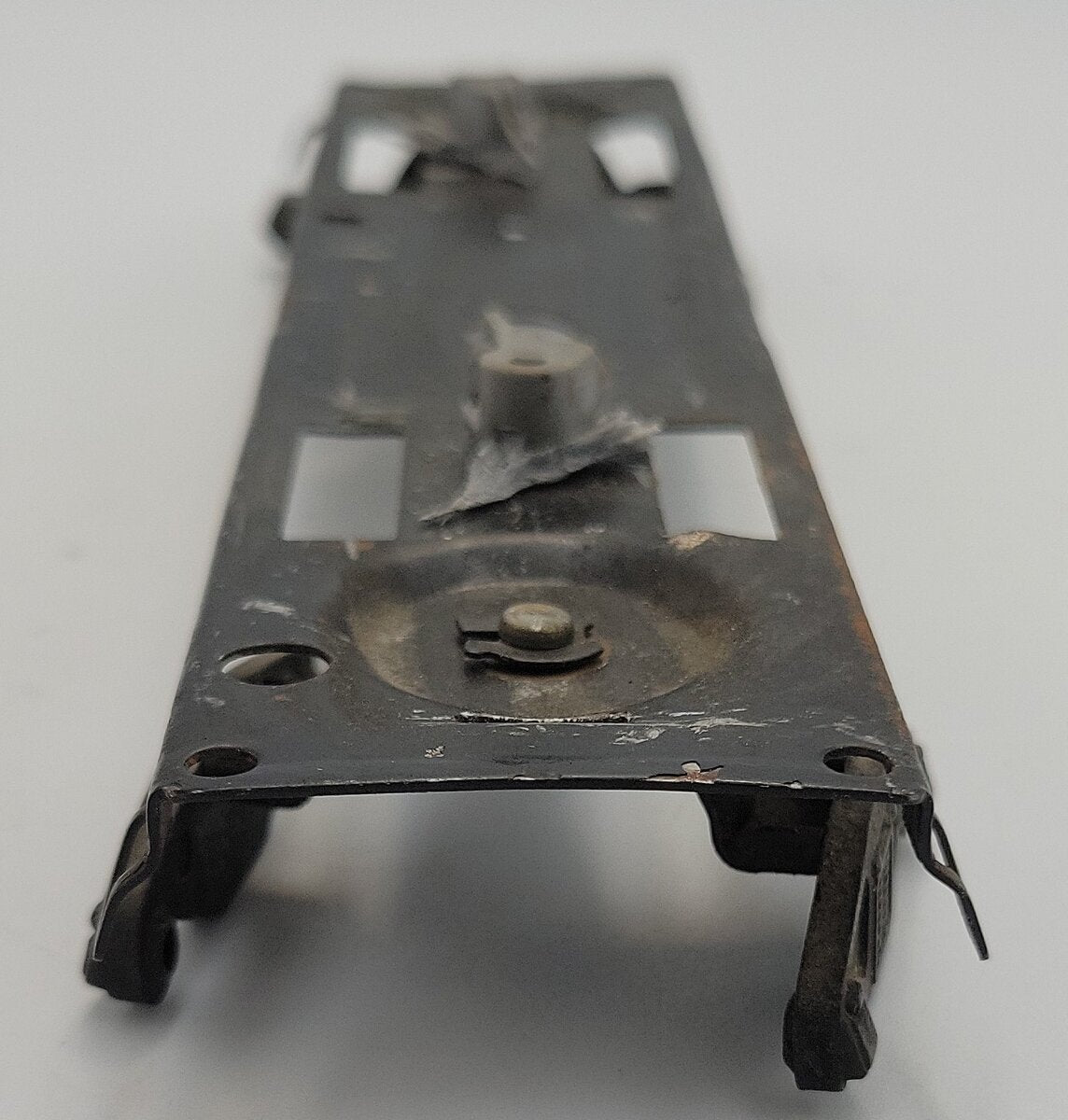 Lionel 6465-6 O Gauge Gray Metal Tank Car Frame with Some Rust