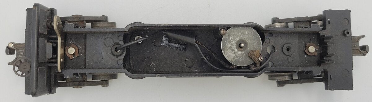 Lionel 3459-4 O Gauge Ore Dump Car Frame w/ Operating Coupler Trucks w/o Gear
