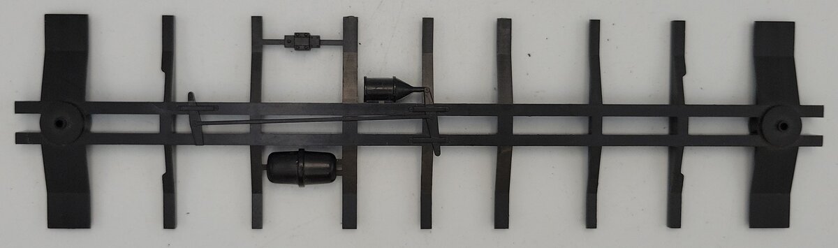 Acme 0720-30 Black Plastic 9" Center Sill Frame w/ Tanks