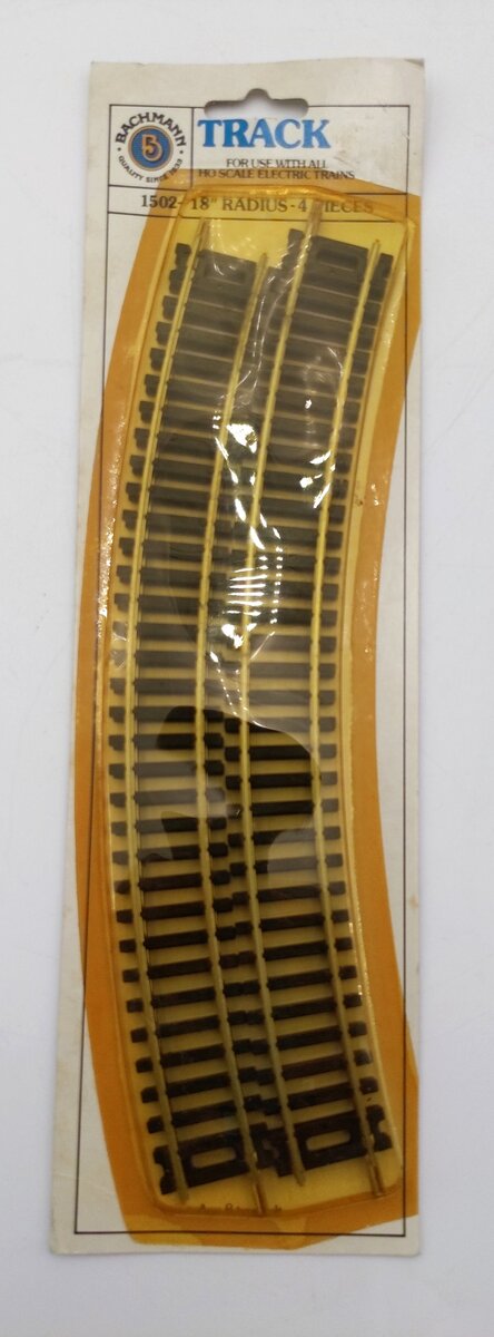 Bachmann 1502 HO Scale 18" Radius Curved Track (4 Pieces)