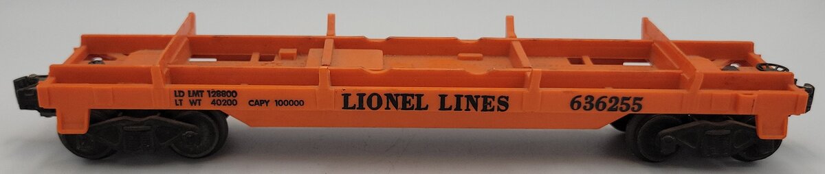 Lionel 6362-1 O Gauge Orange 3 Truck Carrier Flatcar w/ Operating Coupler Trucks