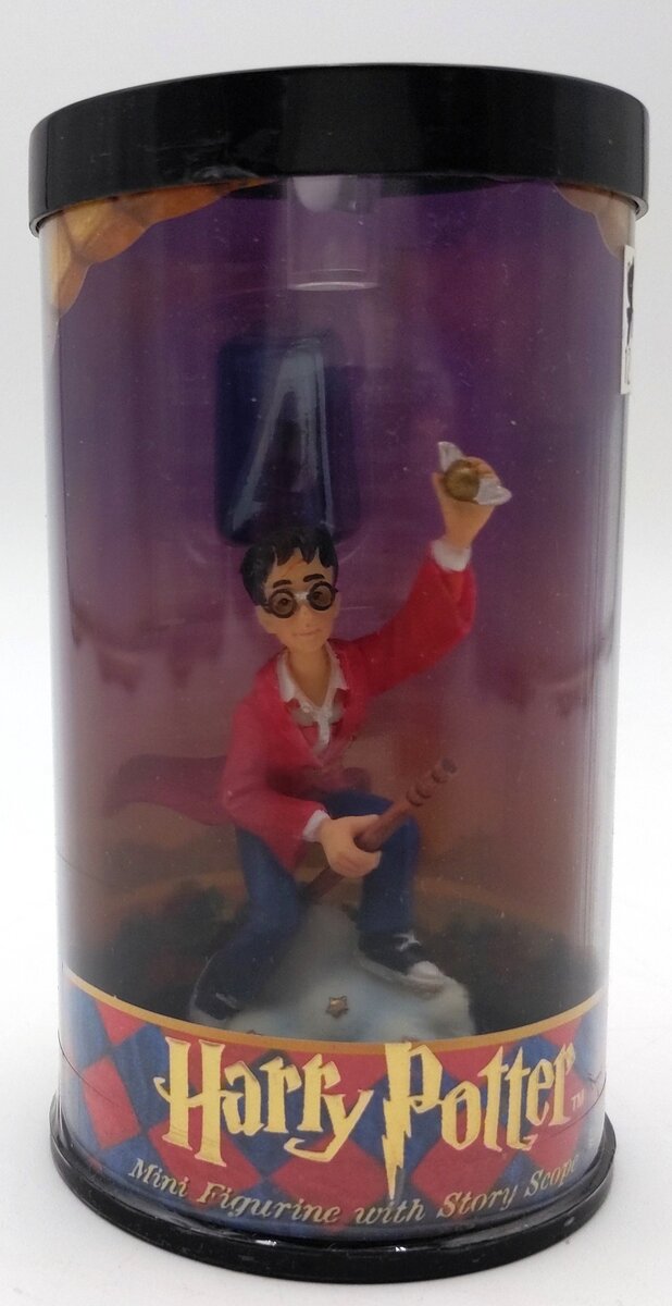 Enesco 811831 The Hero Series Harry Potter Mini Figure w/ Scope