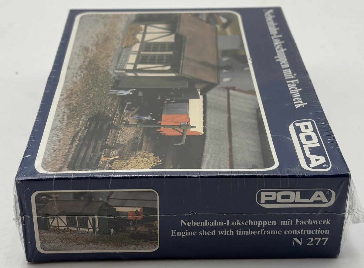 Pola 277 N Engine Shed w/Timber Frame Construction
