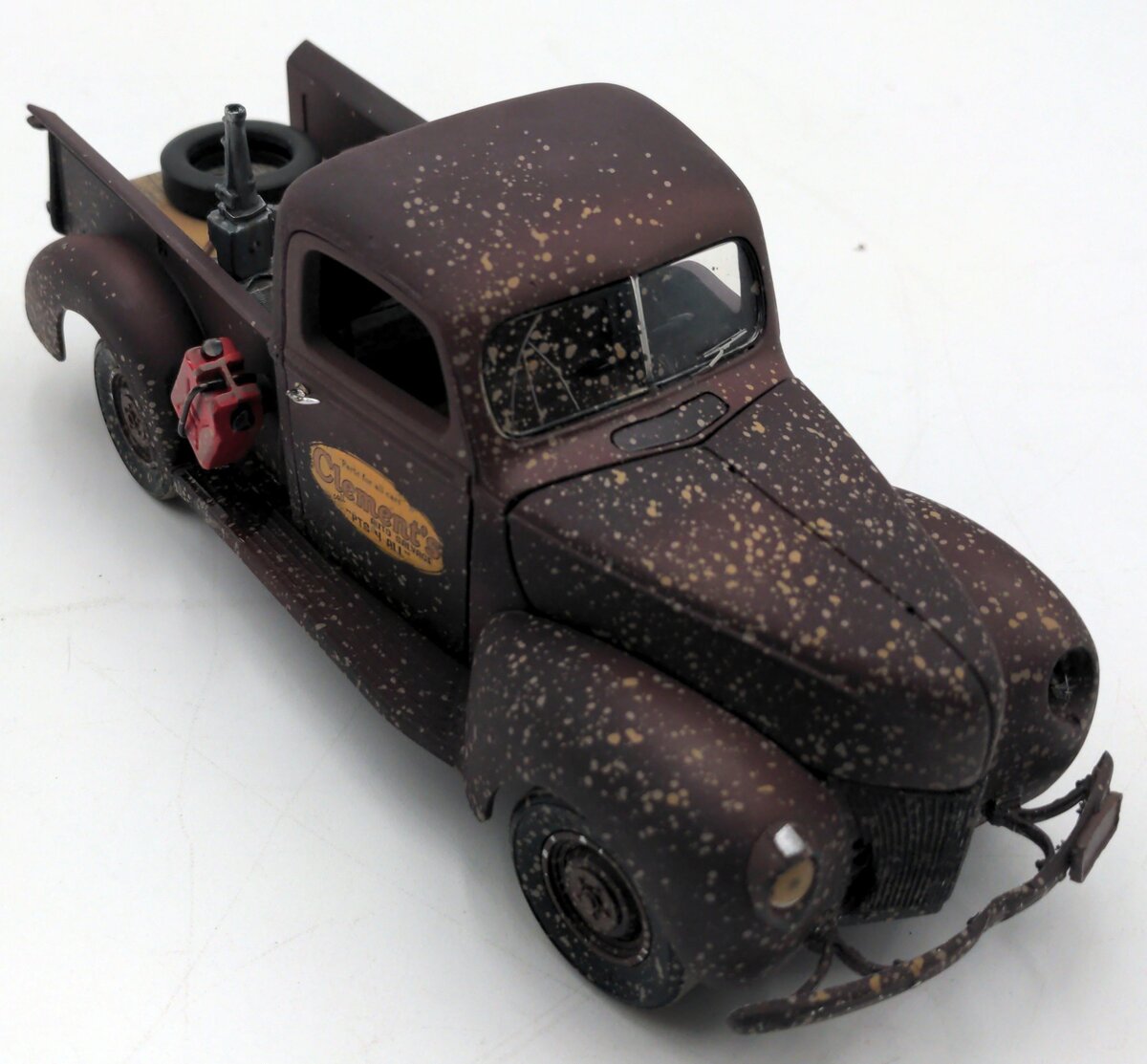 Franklin Mint B11YS96 1:24 Scale Diecast 1940 Ford Pick Up Clements Auto Salvage LN