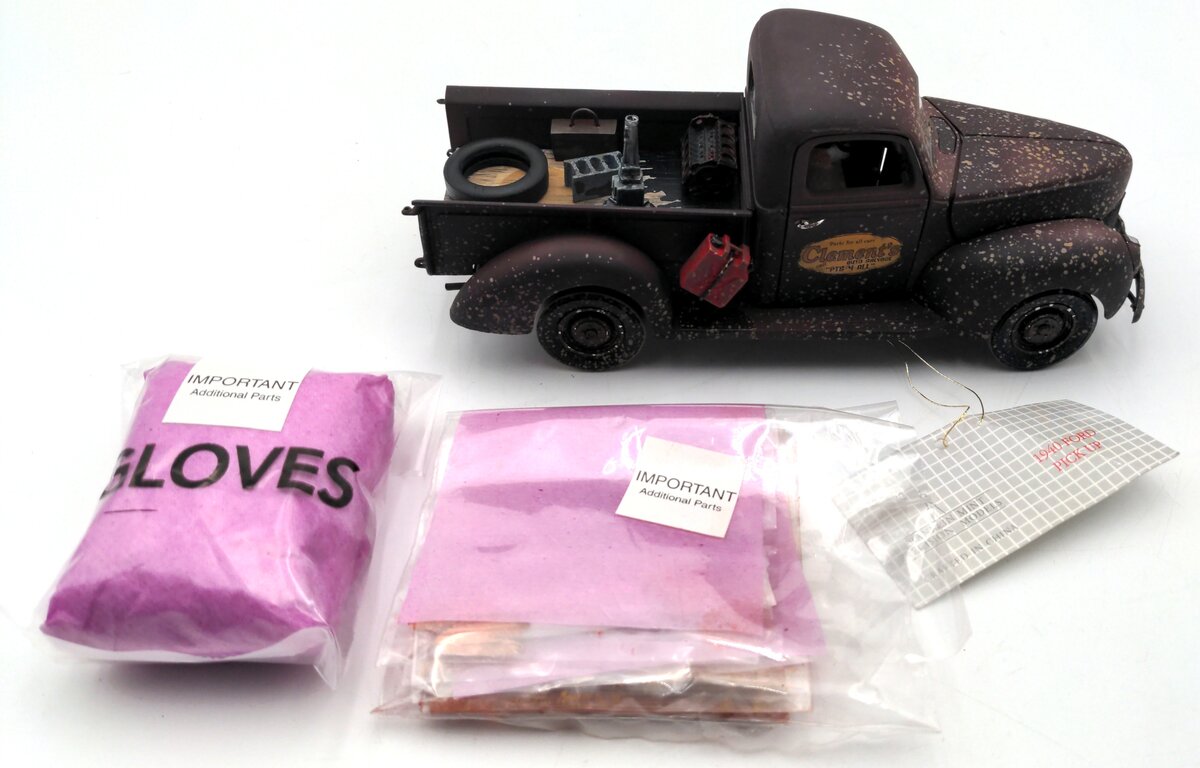 Franklin Mint B11YS96 1:24 Scale Diecast 1940 Ford Pick Up Clements Auto Salvage LN