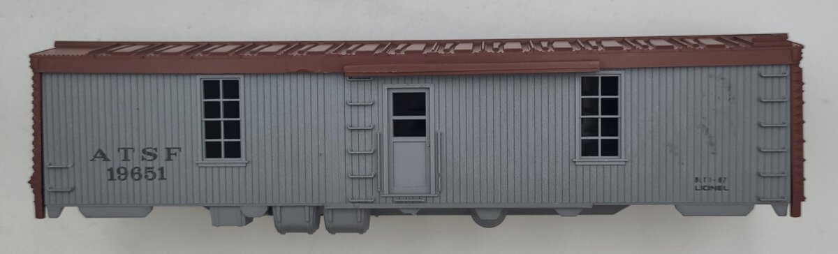Lionel 19651-2 Gray ATSF Illuminated Tool Car Body Shell with Brown Roof #19651