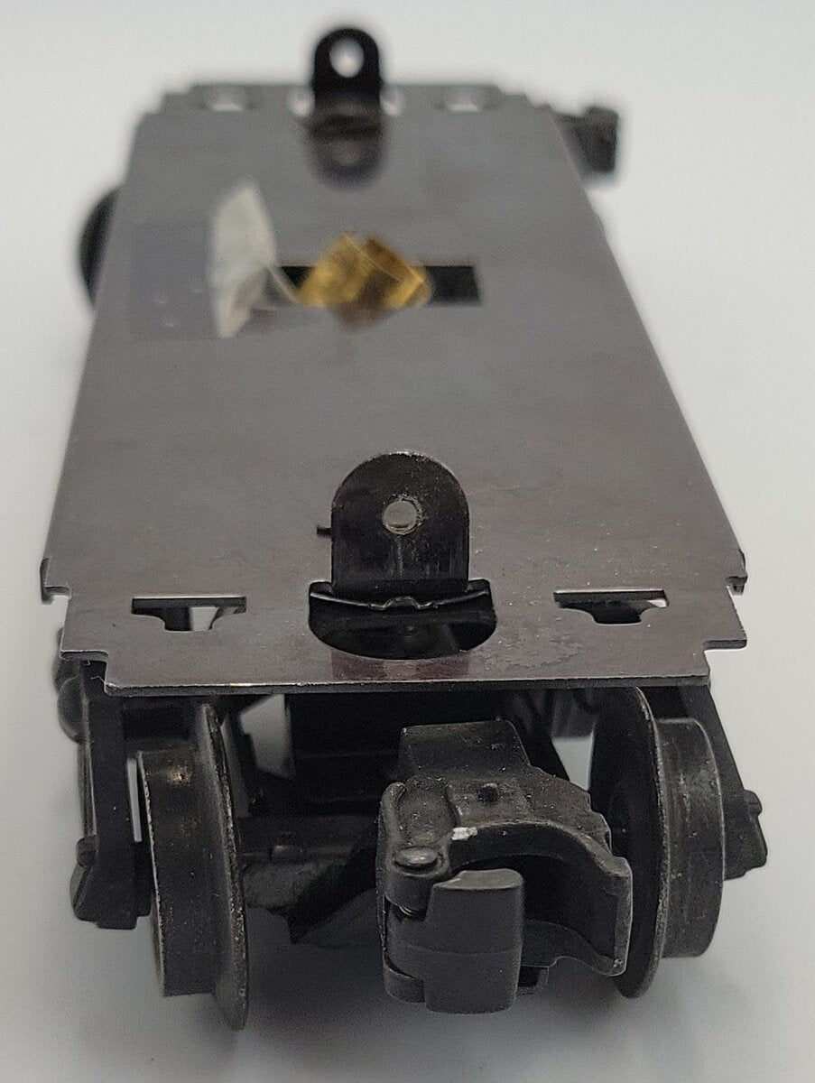 Lionel 6417-9 O Gauge Lighted Porthole Caboose Frame w/ Operating Coupler Trucks